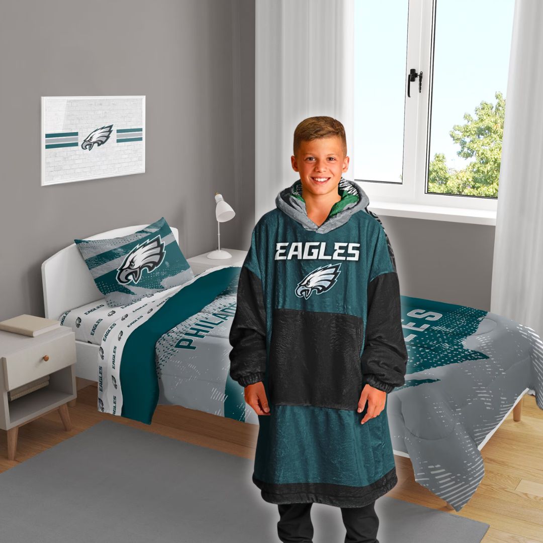 Youth  Eagles Reversible Cozy Cuddle Hoodie Eagles, 2 in 1, Green & Retro Kelly Green Hooded Blanket for Young Fans copy