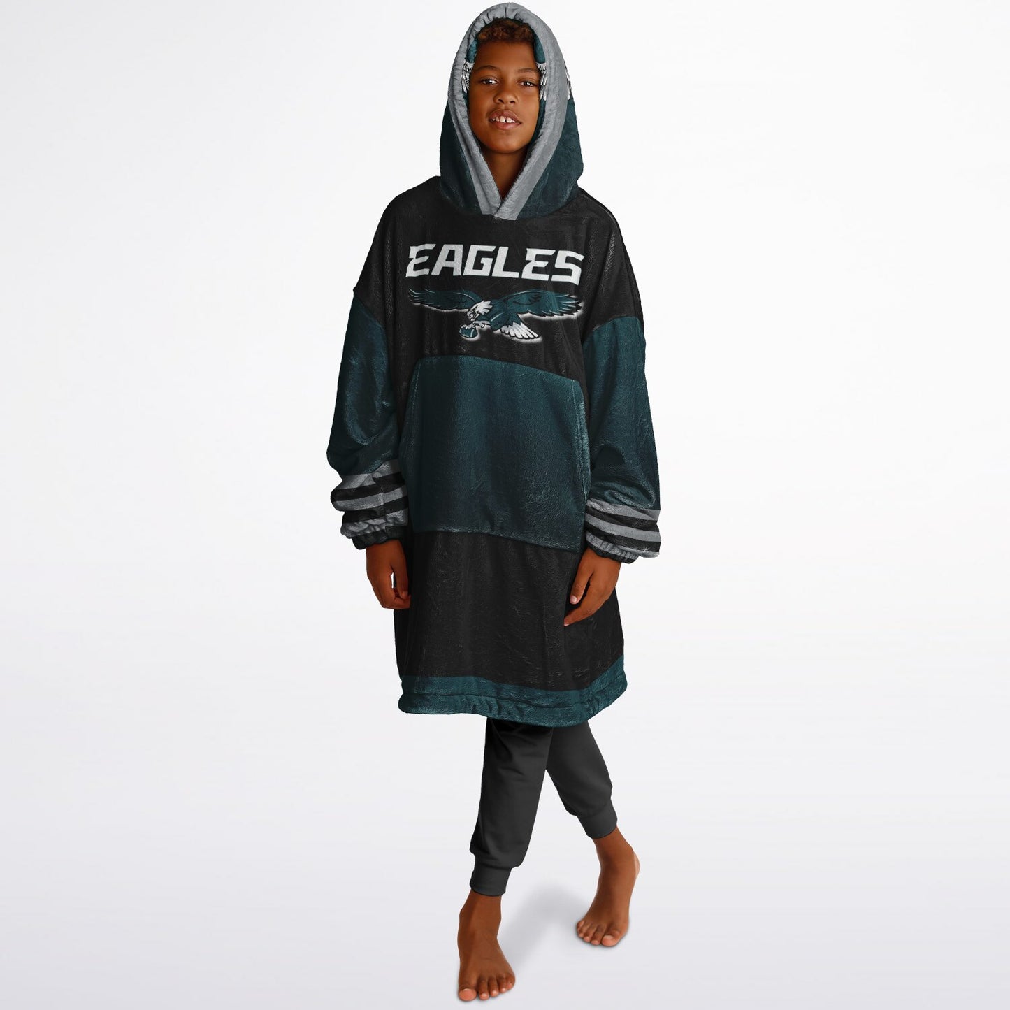 Youth  Eagles Reversible Cozy Cuddle Hoodie Eagles, 2 in 1, Green & Black Hooded Blanket for Young Fans